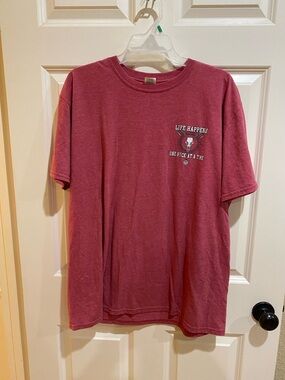 Gildan Dusty Rose Short Sleeve Tee with Small Chest Skull Graphic